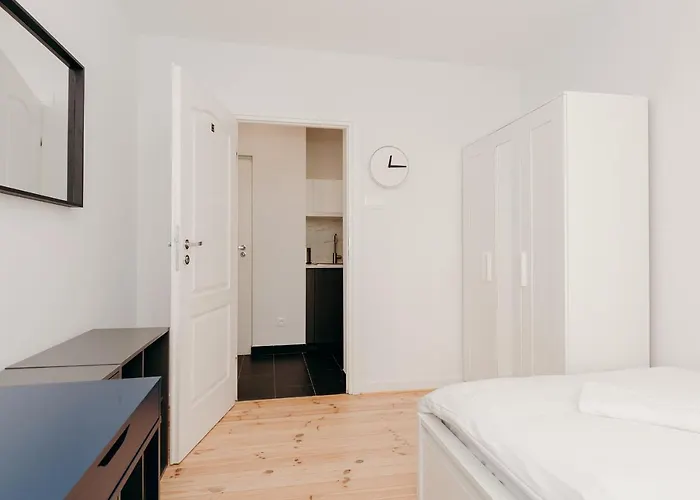 Shortstaypoland Jana Pawla Apartman
